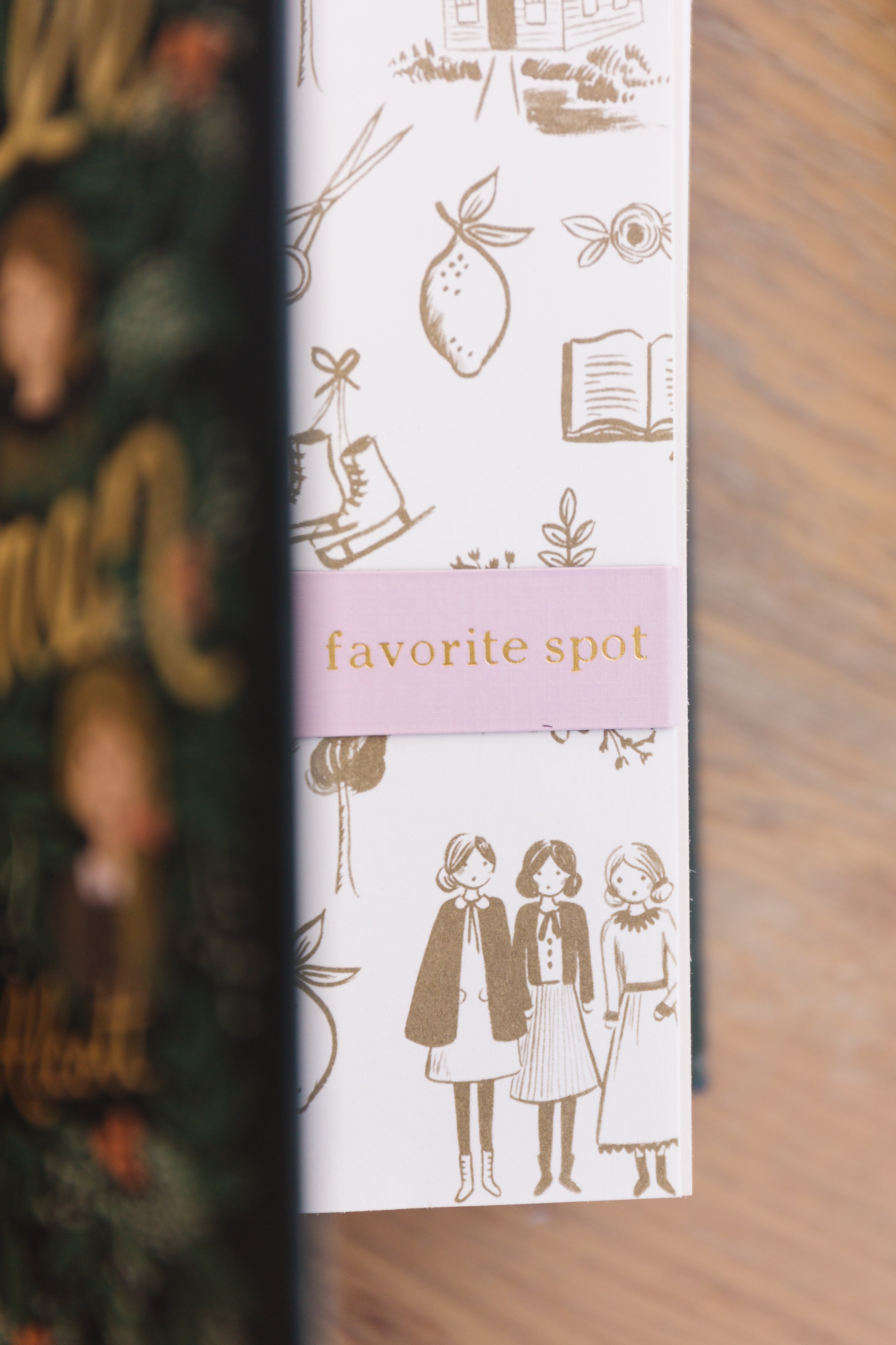 Classic Heart Gold Foil Embossed Magnetic Bookmark